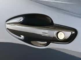 Peugeot 3008 (2022) thumbnail 18