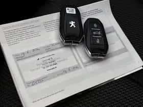 Peugeot 3008 (2022) thumbnail 28