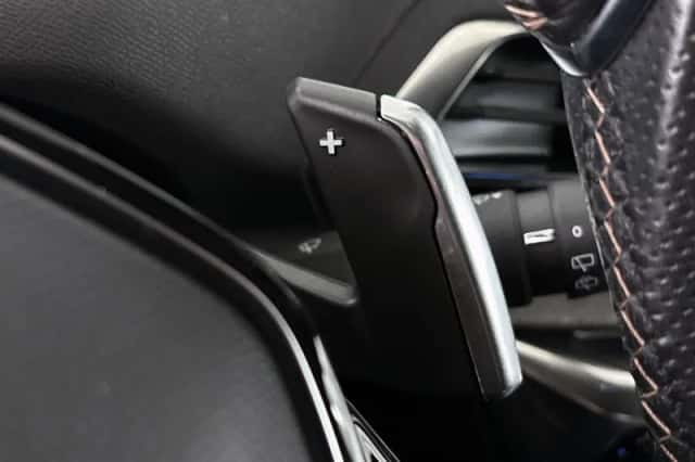 Peugeot 3008 (2022) thumbnail 37