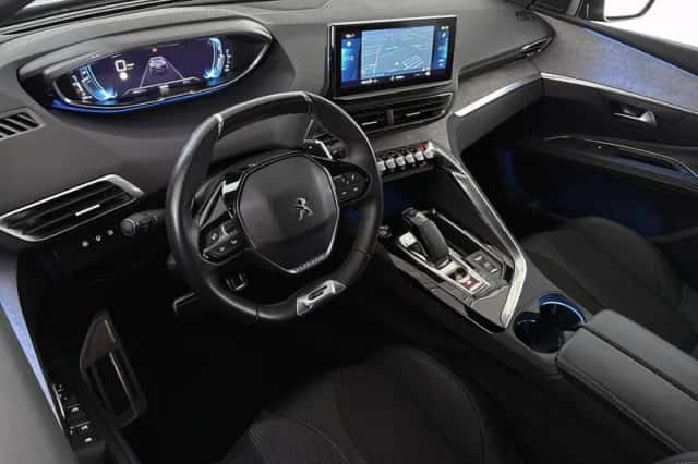 Peugeot 3008 (2022) thumbnail 5