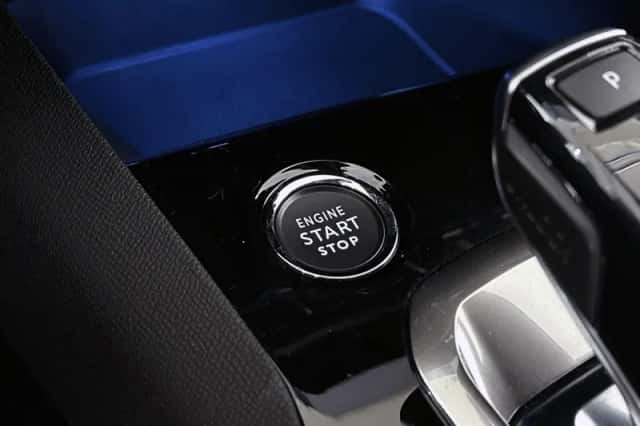 Peugeot 3008 (2022) thumbnail 43