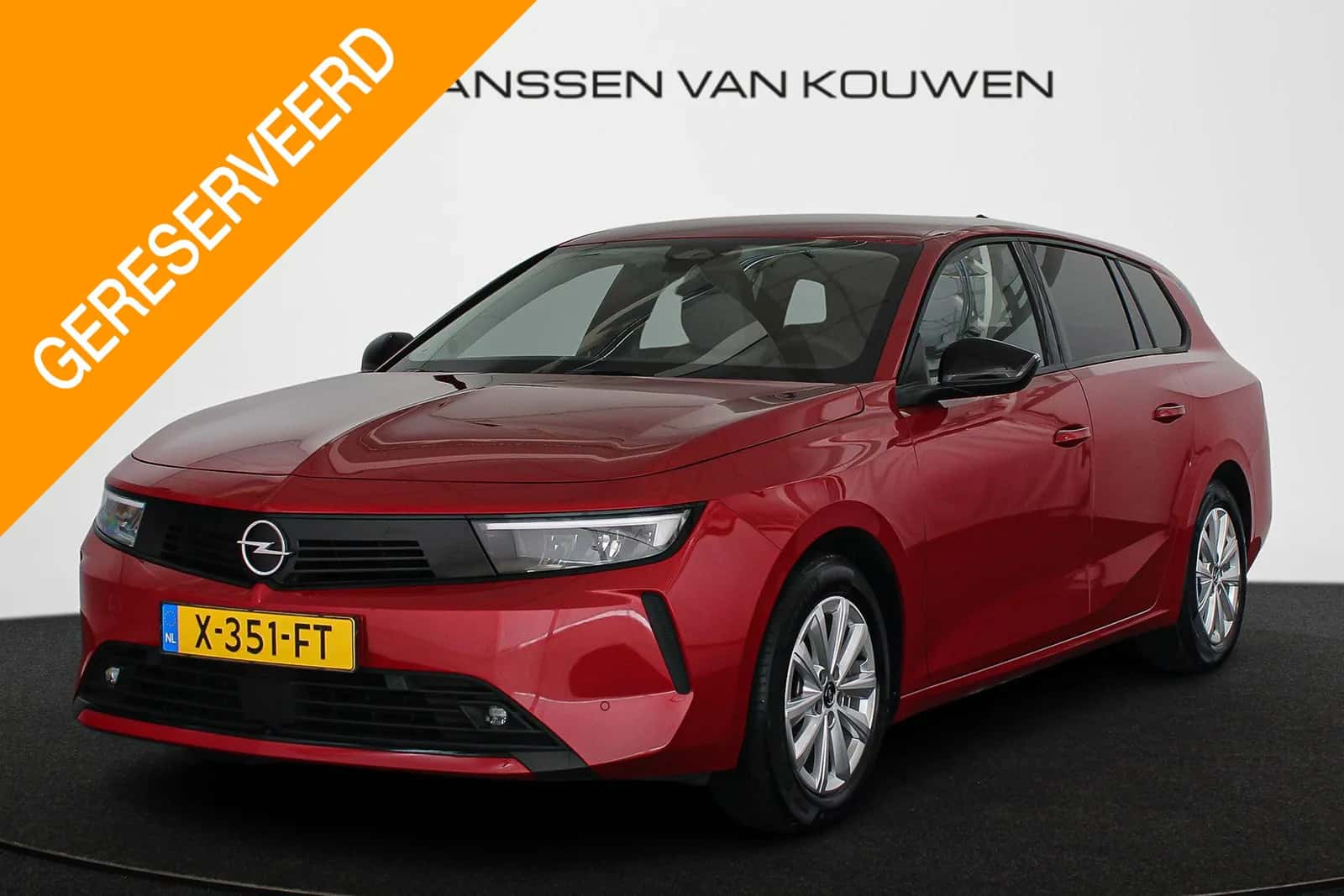 Opel Astra (2023) — foto 1