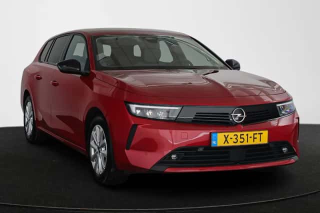 Opel Astra (2023) thumbnail 2