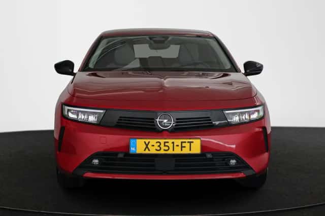 Opel Astra (2023) thumbnail 12