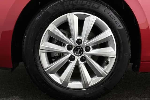Opel Astra (2023) thumbnail 19