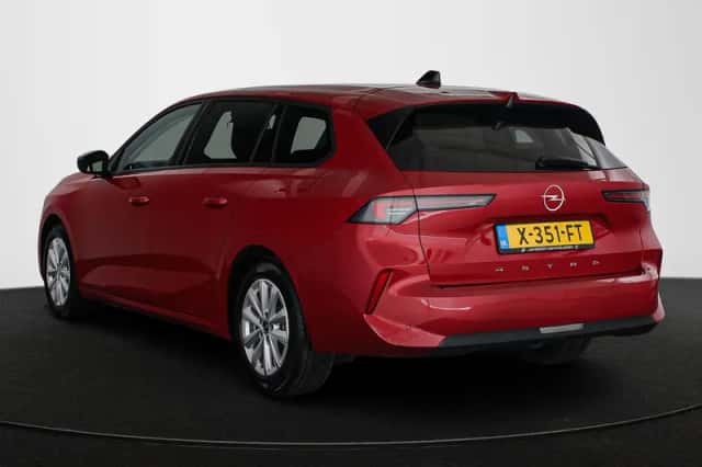 Opel Astra (2023) thumbnail 4