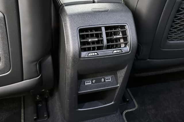 Peugeot 308 (2022) thumbnail 35