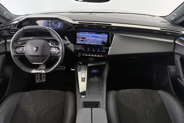 Peugeot 308 (2022) thumbnail 7