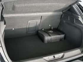 Peugeot 308 (2022) thumbnail 10
