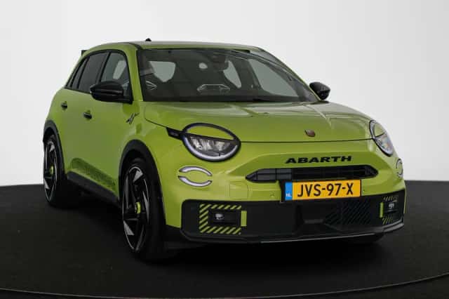 Abarth 600e (2026) thumbnail 2
