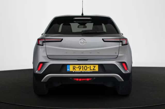 Opel Mokka-e (2022) thumbnail 16