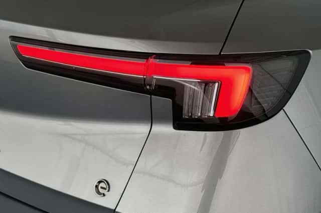 Opel Mokka-e (2022) thumbnail 21