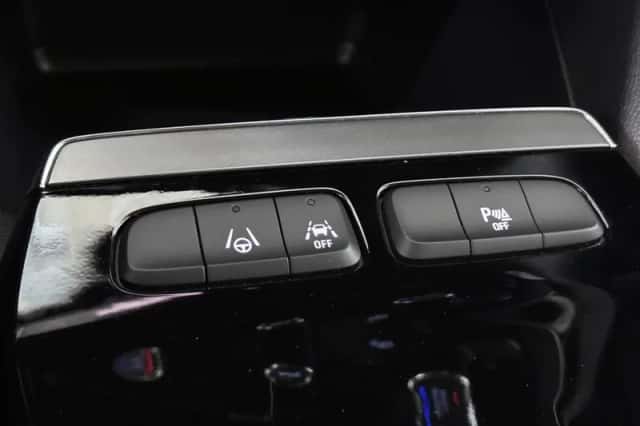 Opel Mokka-e (2022) thumbnail 40