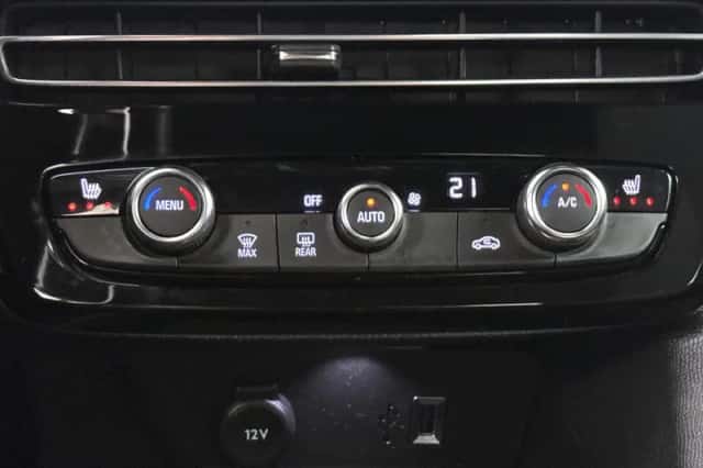 Opel Mokka-e (2022) thumbnail 41