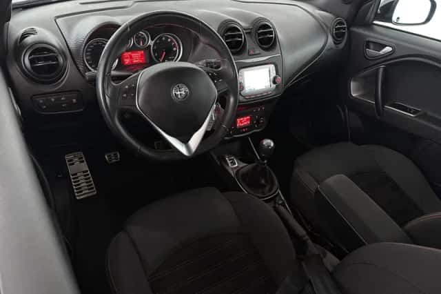 Alfa Romeo Mito (2018) thumbnail 5