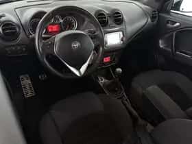 Alfa Romeo Mito (2018) thumbnail 5