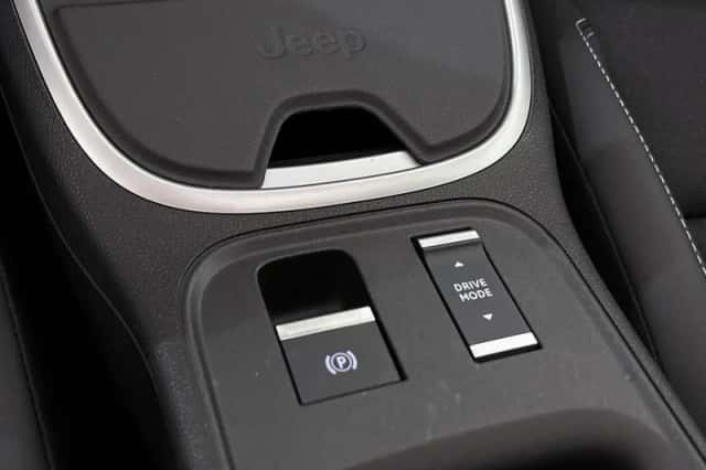 Jeep Avenger (2025) thumbnail 44
