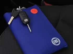 Fiat 500 (2018) thumbnail 25