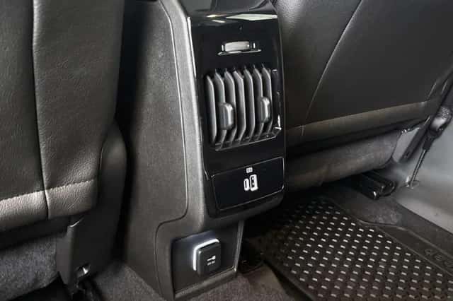 Jeep Compass (2024) thumbnail 35