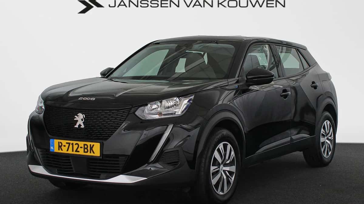 Peugeot e-2008 (2022) — foto 1