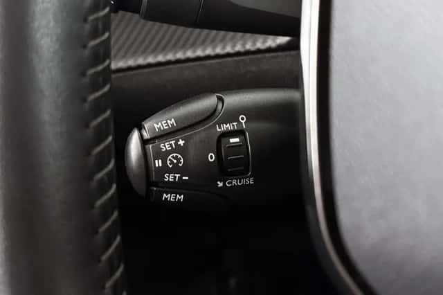 Peugeot 208 (2021) thumbnail 22