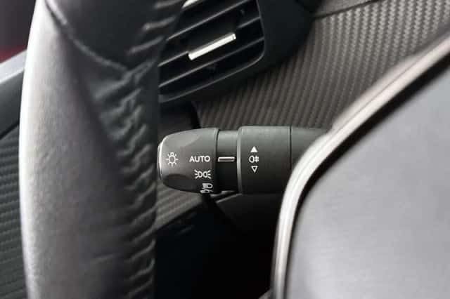 Peugeot 208 (2021) thumbnail 27