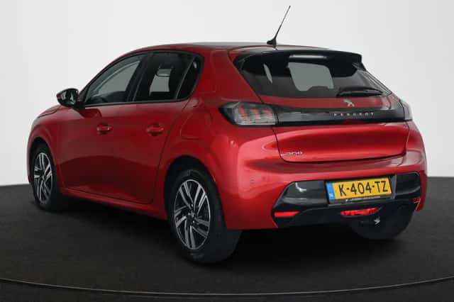 Peugeot 208 (2021) thumbnail 4