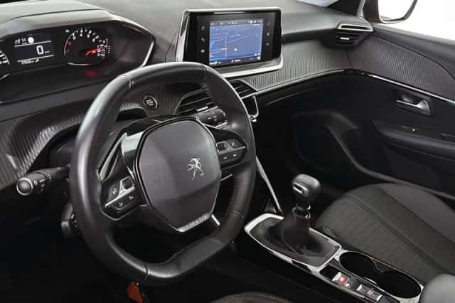 Peugeot 208 (2021) thumbnail 5