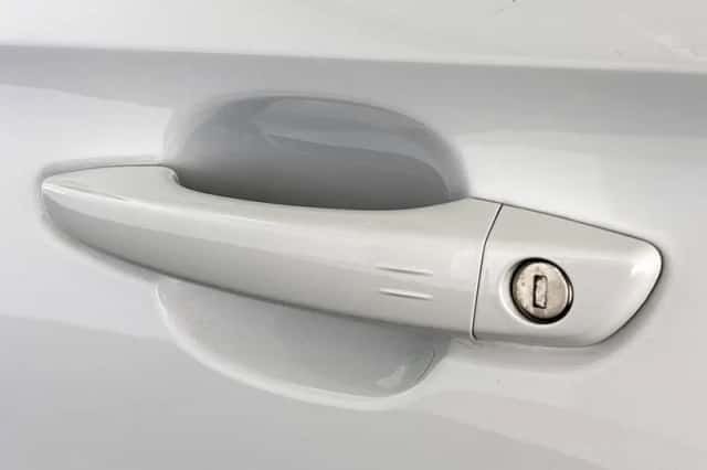 Opel Grandland (2023) thumbnail 18