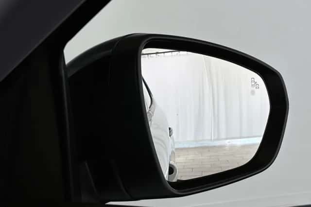 Opel Grandland (2023) thumbnail 24