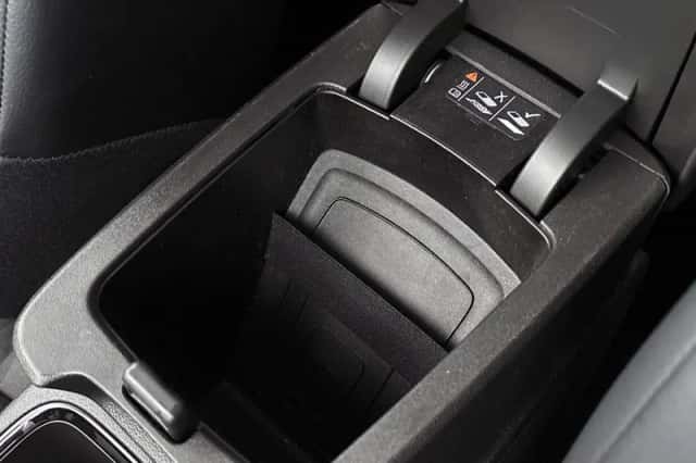 Opel Grandland (2023) thumbnail 36