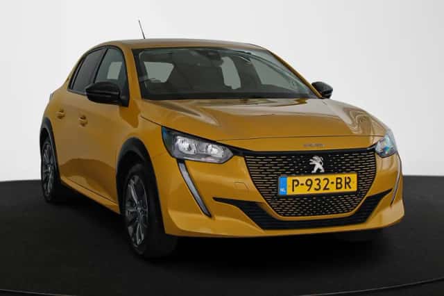 Peugeot e-208 (2022) thumbnail 2
