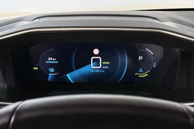 Peugeot e-208 (2022) thumbnail 11
