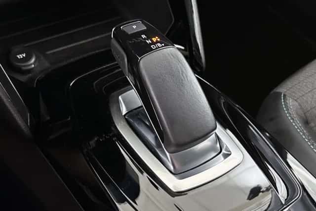 Peugeot e-208 (2022) thumbnail 25