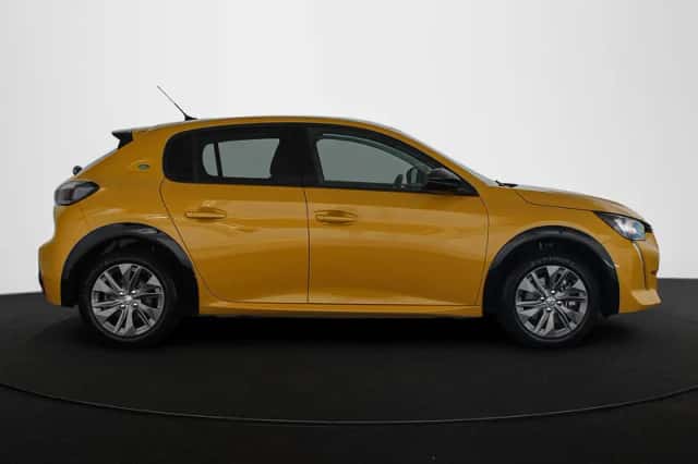 Peugeot e-208 (2022) thumbnail 31