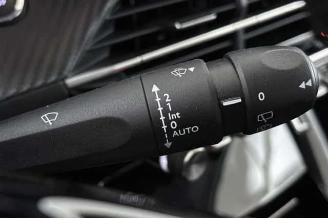 Peugeot e-208 (2022) thumbnail 39