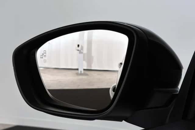 Opel Mokka (2022) thumbnail 21