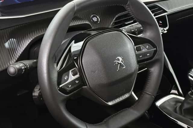 Peugeot 208 (2023) thumbnail 11