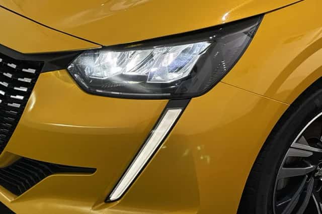Peugeot 208 (2023) thumbnail 18