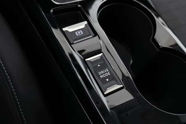 Peugeot 208 (2023) thumbnail 33