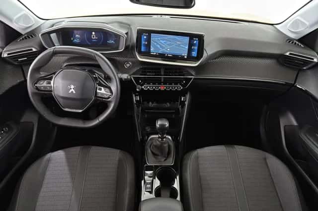 Peugeot 208 (2023) thumbnail 7