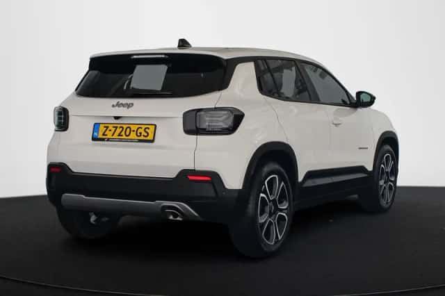 Jeep Avenger (2024) thumbnail 3