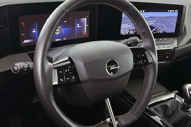 Opel Astra (2023) thumbnail 11