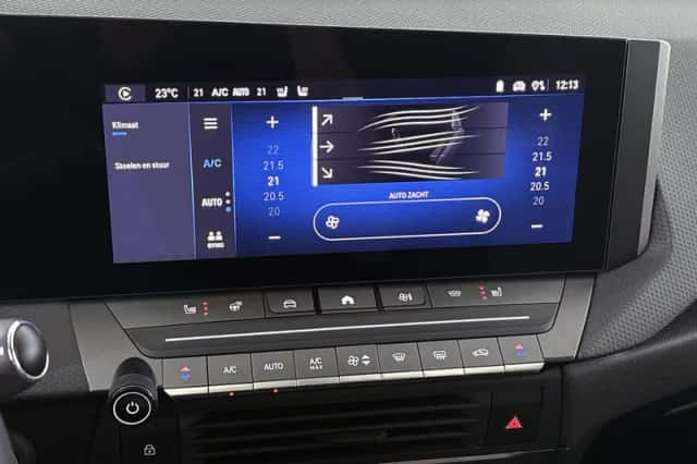Opel Astra (2023) thumbnail 22