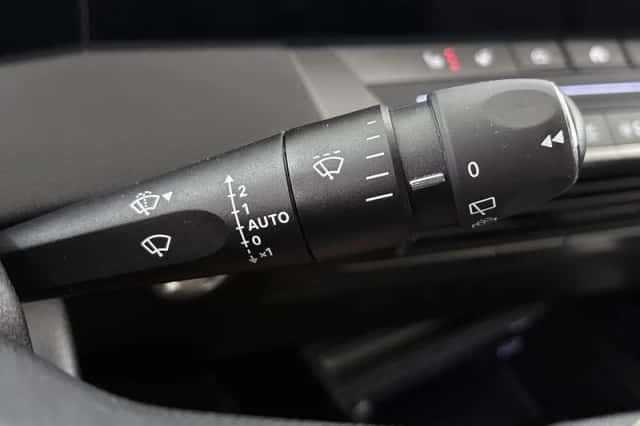 Opel Astra (2023) thumbnail 39