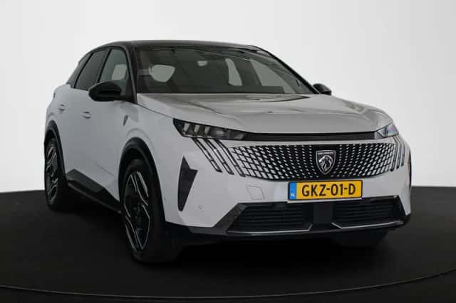 Peugeot e-3008 (2024) thumbnail 2