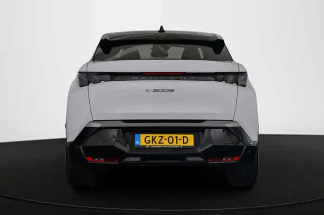 Peugeot e-3008 (2024) thumbnail 15
