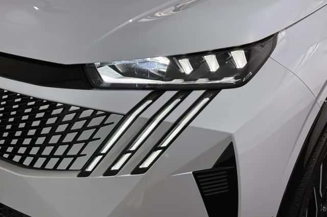Peugeot e-3008 (2024) thumbnail 19