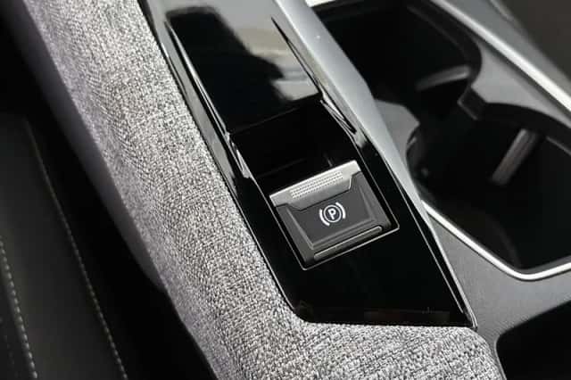 Peugeot e-3008 (2024) thumbnail 44