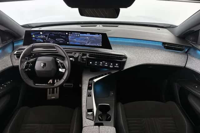 Peugeot e-3008 (2024) thumbnail 7